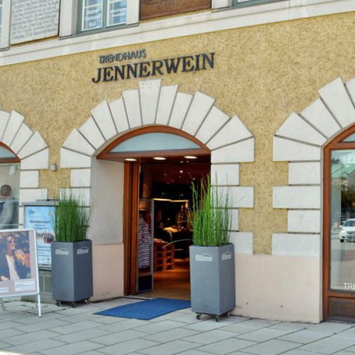 Kontakt Alle Standorte Mit ffnungszeiten Modehaus Jennerwein